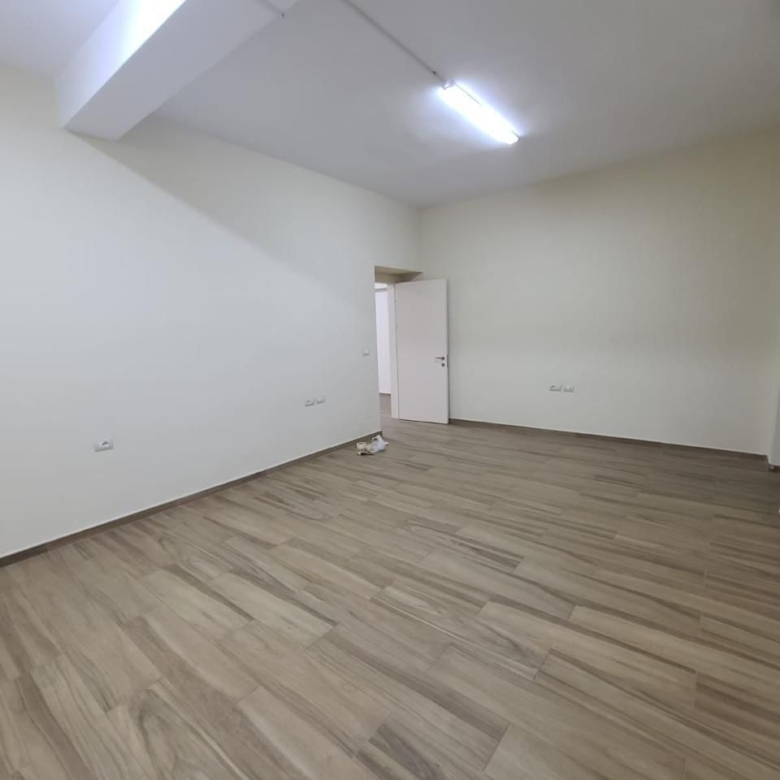 780