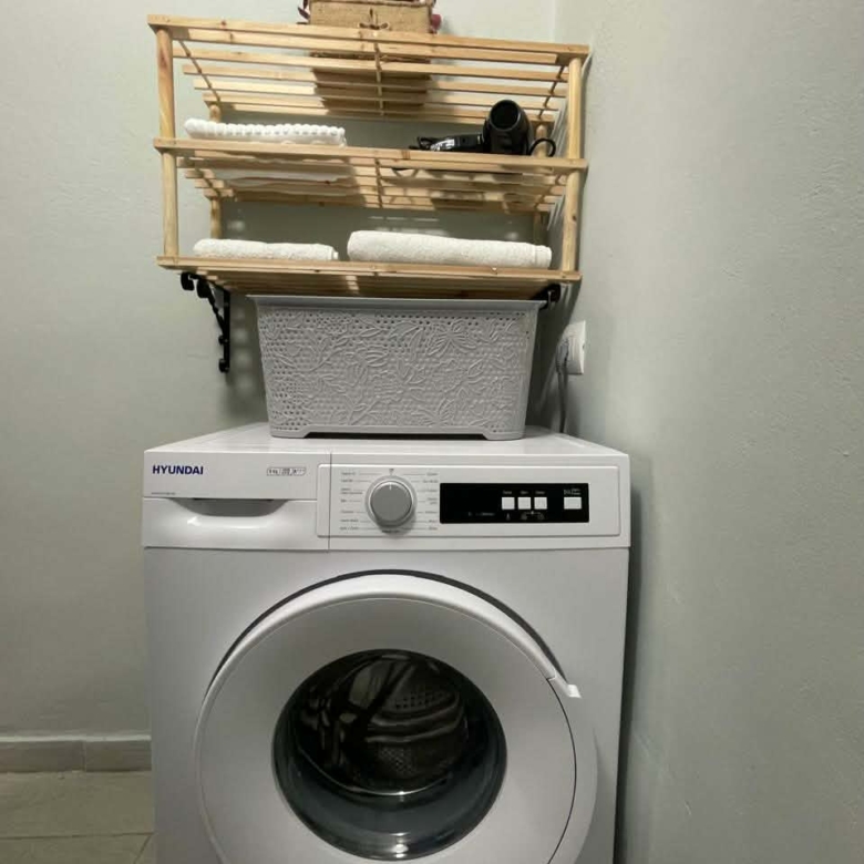 780